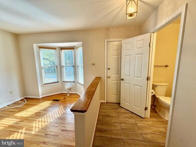 1168 Kelfield Dr, Halethorpe, MD 21227 - photo 3