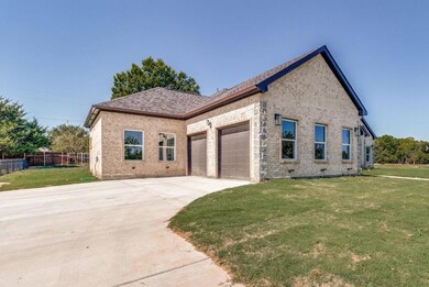 2009 Bois d Arc Dr unit D, Bonham, TX 75418 - photo 4