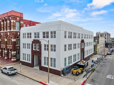 2102 Mechanic St unit 206, Galveston, TX 77550 - photo 4