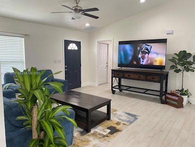 417 Cherry Tree Dr, Sebring, FL 33876 - photo 4