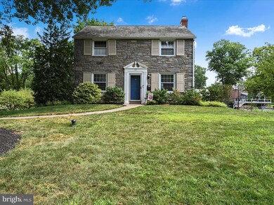 422 Palmers Ln, Wallingford, PA 19086 - photo 2