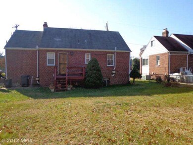 818 Talbert Ln, Hyattsville, MD 20783 - photo 3