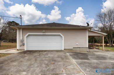 2134 Ready Section Rd, Toney, AL 35773 - photo 6