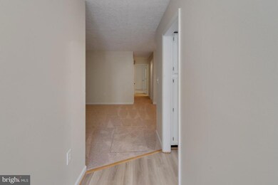 11994 Cardamom Dr, Woodbridge, VA 22192 - photo 5