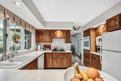 5 Emilys Ln, Sandwich, MA 02563 - photo 4