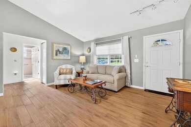 34220 Black Bass Cir, Fruitland Park, FL 34731 - photo 5