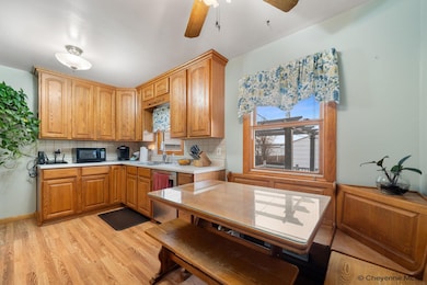 2709 E 9th St, Cheyenne, WY 82001 - photo 6