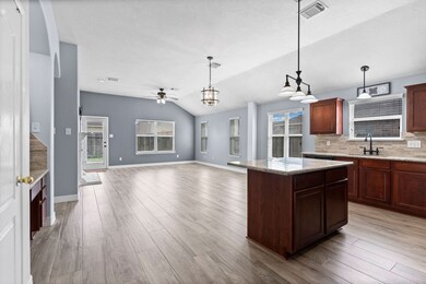 6109 Winter Oak St, Pearland, TX 77584 - photo 5