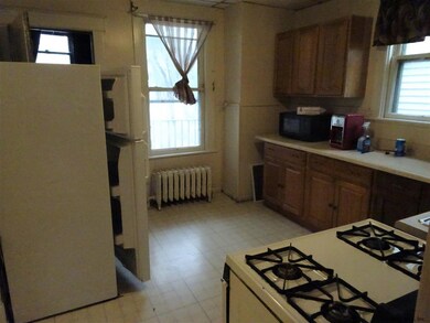 18 W Van Vechten St, Albany, NY 12209 - photo 7