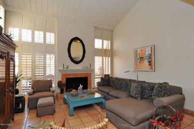 4432 E Camelback Rd unit 125, Phoenix, AZ 85018 - photo 6