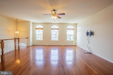 8517 Crooked Tree Ln, Laurel, MD 20724 - photo 3