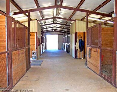 Stable/Barn. 36x96 Horse Barn With 10 Stalls, 2 Wa