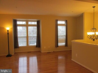 9116 Kelford Ct, Lorton, VA 22079 - photo 5