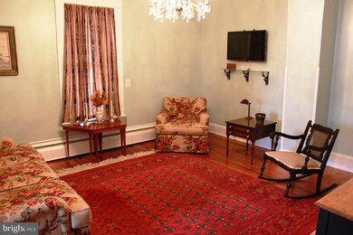 328 N Mildred St unit B, Charles Town, WV 25414 - photo 6