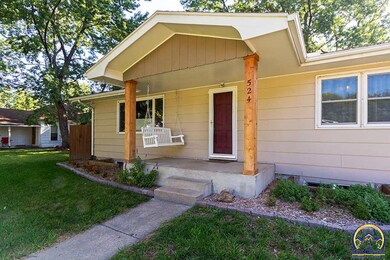 524 Pine St, Rossville, KS 66533 - photo 2