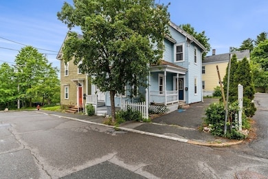 22 Lemon St, Salem, MA 01970 - photo 3