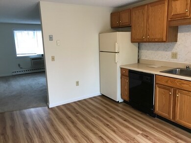 142 Turkey Hill Rd unit 9, Merrimack, NH 03054 - photo 2