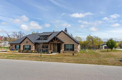 208 Scenic Wood Dr, Azle, TX 76020 - photo 6