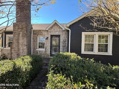 3357 Whittle Springs Rd, Knoxville, TN 37917 - photo 2