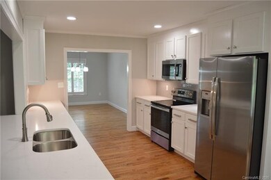 213 Gleneagles Rd E, Statesville, NC 28625 - photo 5