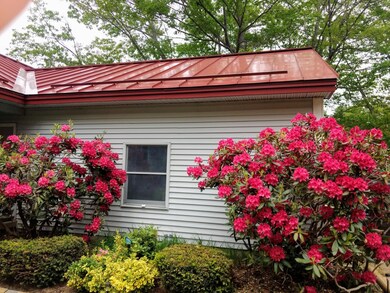 886 Middlesex Rd, Topsham, ME 04086 - photo 2