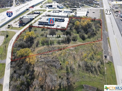 000 Hogan Ln, Waco, TX 76705 - photo 3