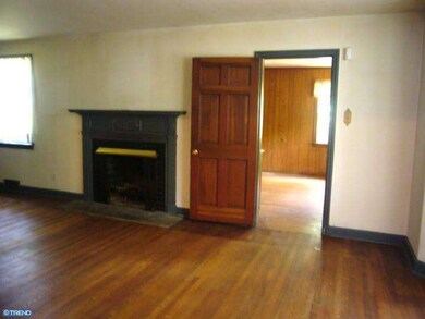 6161 Parkside Rd, Flourtown, PA 19031 - photo 3