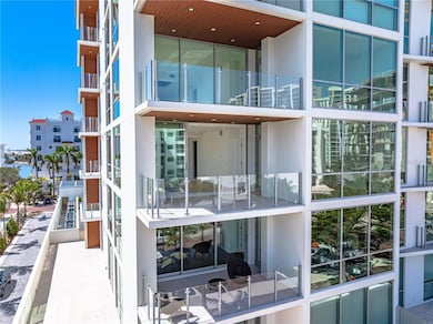 111 Golden Gate Point unit 303, Sarasota, FL 34236 - photo 2