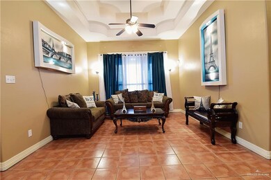 916 E Dorothy Ave, Pharr, TX 78577 - photo 3