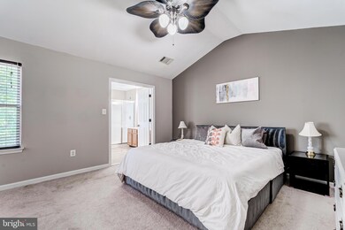 22017 Box Car Square, Sterling, VA 20166 - photo 5