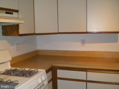 204 Wyndham Place, Trenton, NJ 08691 - photo 5