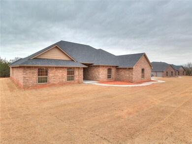 5741 Hillside Dr, Guthrie, OK 73044 - photo 3