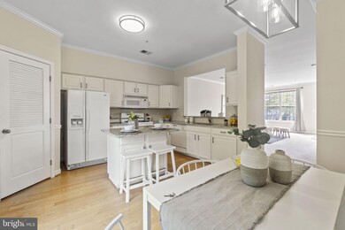 2712 Oak Leaf Ct, Odenton, MD 21113 - photo 6