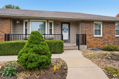 7225 SW Marian Rd, Topeka, KS 66614 - photo 6