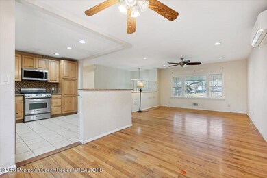05-26 Willow Grove Way, Manalapan, NJ_9