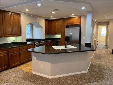 8458 Summers Ranch Ct, Las Vegas, NV 89139 - photo 4