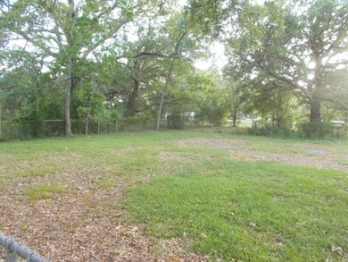 Rear Fenced Yard Area