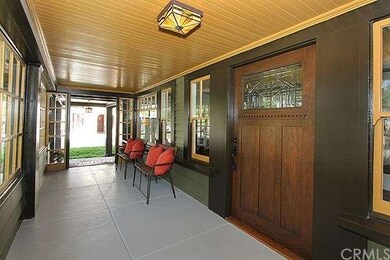 Enter your new home through the authentic Craftsma