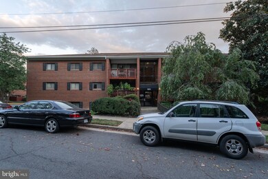 101 Skyhill Rd unit 102, Alexandria, VA 22314 - photo 3