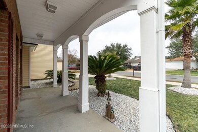 Ext Front Porch