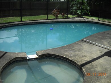 Screened-in Blue Pool