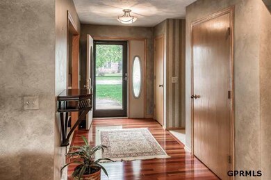 7812 Maui Cir, Papillion, NE 68046 - photo 3