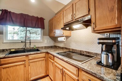 3285 Bluhm Ct, Columbus, OH 43223 - photo 7