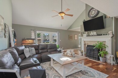 147 West Old Mill Way-02
