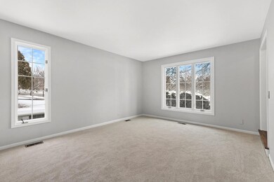 1193 Johnson Dr, Naperville, IL 60540 - photo 3