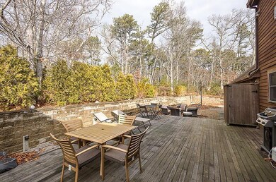 10 Pond View Cir, Oak Bluffs, MA 02568 - photo 4