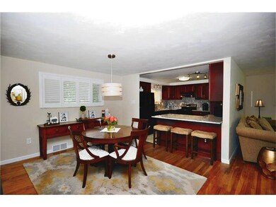 Dining area provides lots of space for entertainin