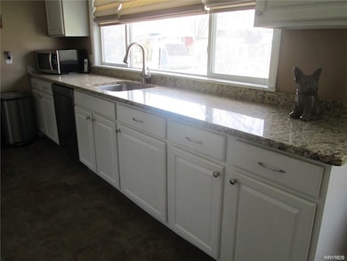 1350 Fairfax Ave, North Tonawanda, NY 14120 - photo 5