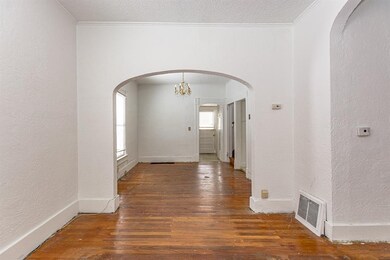 1816 J St SW, Cedar Rapids, IA 52404 - photo 5