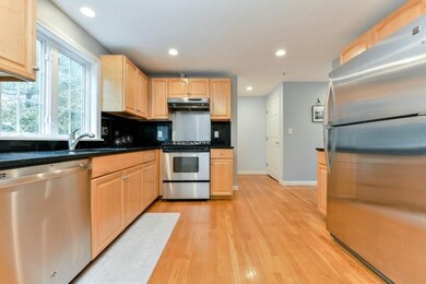 995 Trapelo Rd unit 4, Waltham, MA 02452 - photo 3